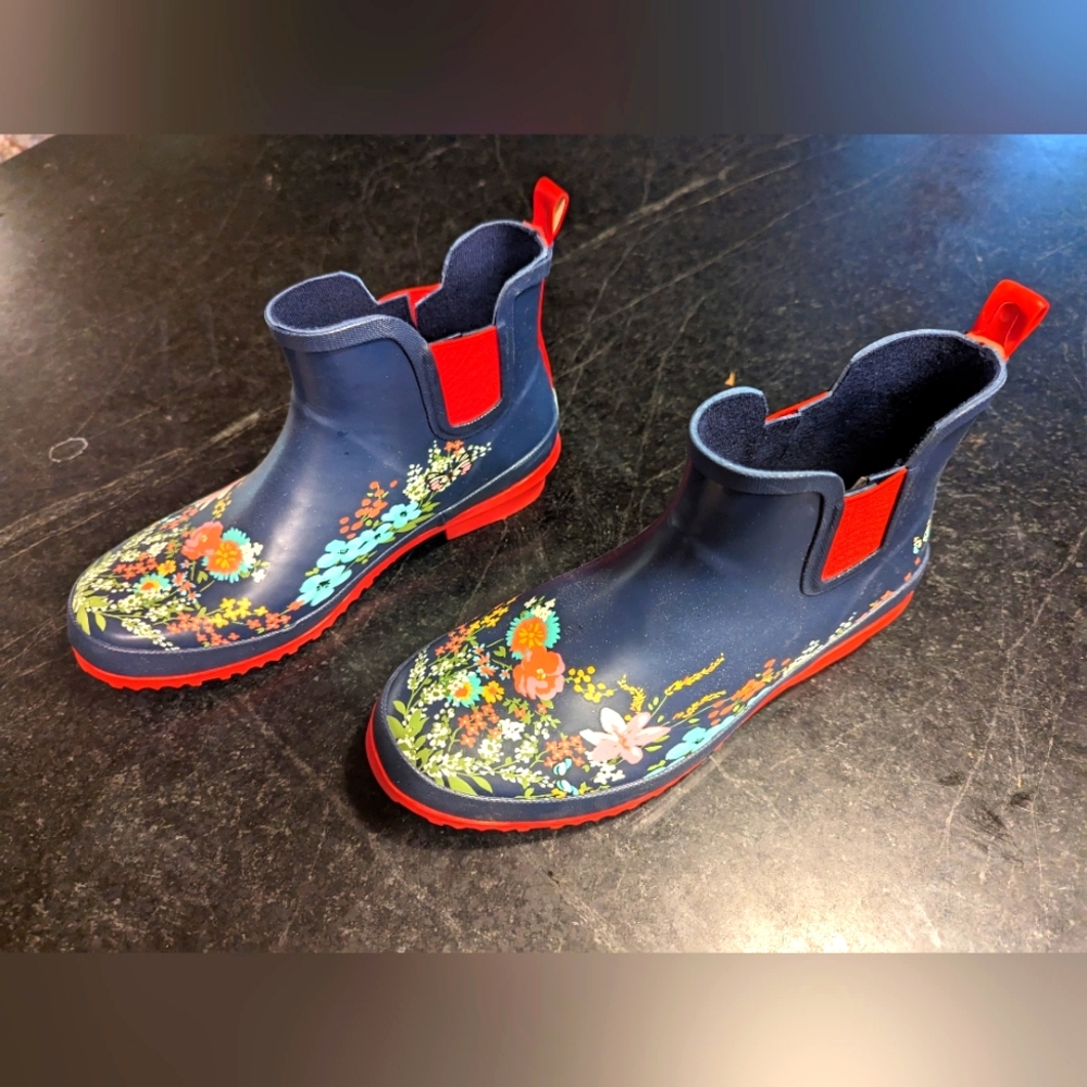 Garden line rubber boots size 9